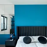 Boutique Joyce With Free Parking Bed & Breakfast 4*