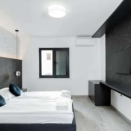 Boutique Joyce With Free Parking