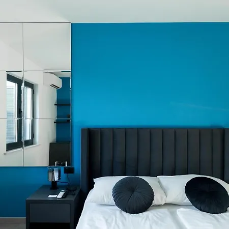 Boutique Joyce With Free Parking فندق مبيت وإفطار 4*