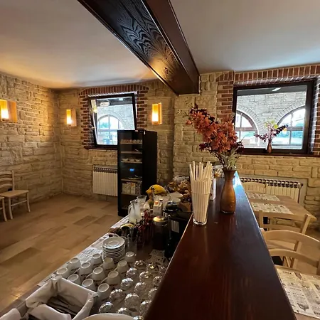 Boutique Joyce With Free Parking Bed & Breakfast