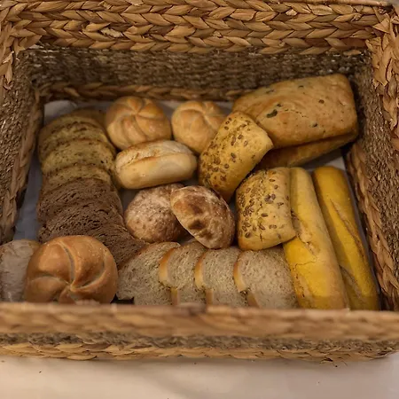 Boutique Joyce With Free Parking Bed & Breakfast