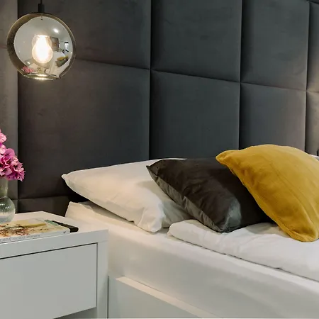 Bed & Breakfast Boutique Joyce With Free Parking 3*