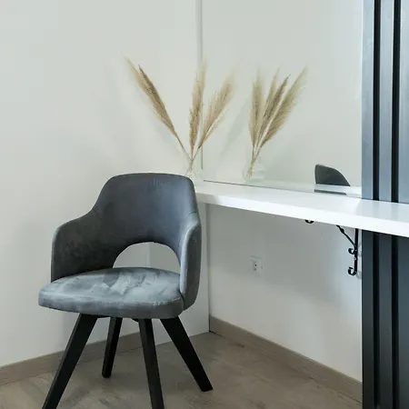 Boutique Joyce With Free Parking فندق مبيت وإفطار ميدولين