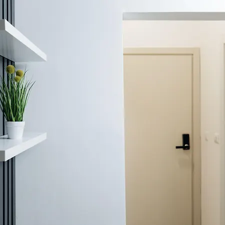 Bed & Breakfast Boutique Joyce With Free Parking