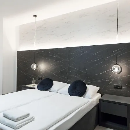Boutique Joyce With Free Parking فندق مبيت وإفطار
