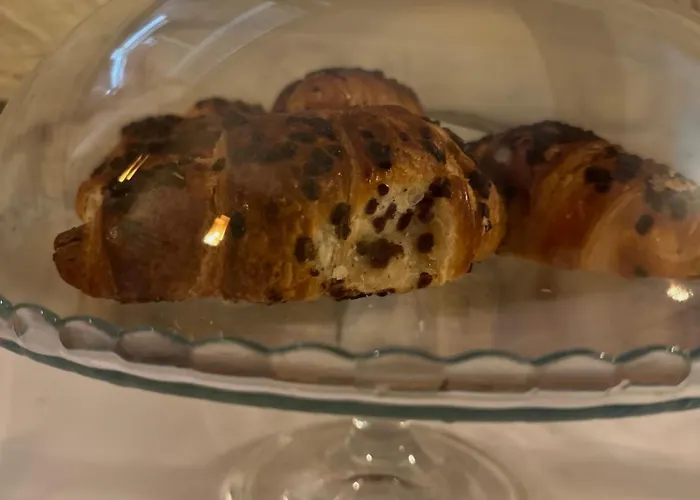 Boutique Joyce With Free Parking Bed and breakfast