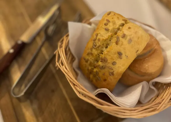 Boutique Joyce With Free Parking 4*