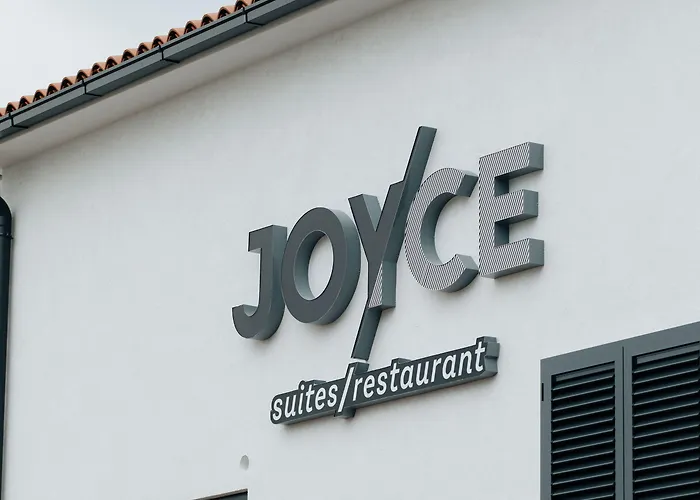 Boutique Joyce With Free Parking Bed and breakfast