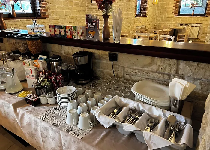 Boutique Joyce With Free Parking 4*