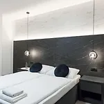 Boutique Joyce With Free Parking Oda ve Kahvaltı
