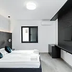 Boutique Joyce With Free Parking Oda ve Kahvaltı