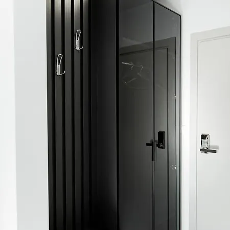 Boutique Joyce With Free Parking Nocleg ze śniadaniem *