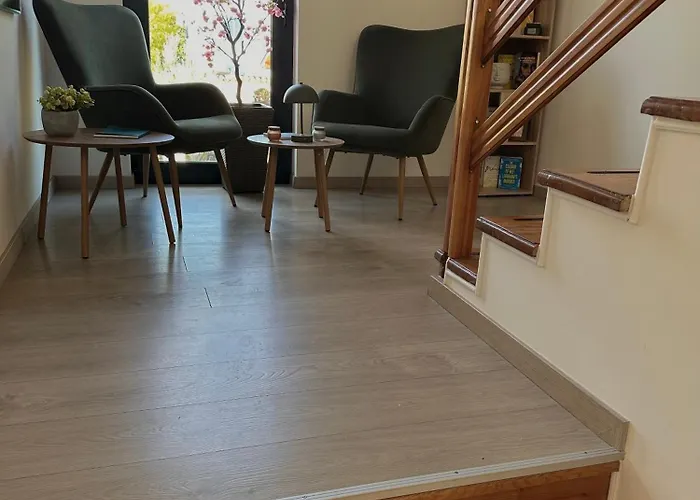 Bed & Breakfast Boutique Joyce With Free Parking 4*